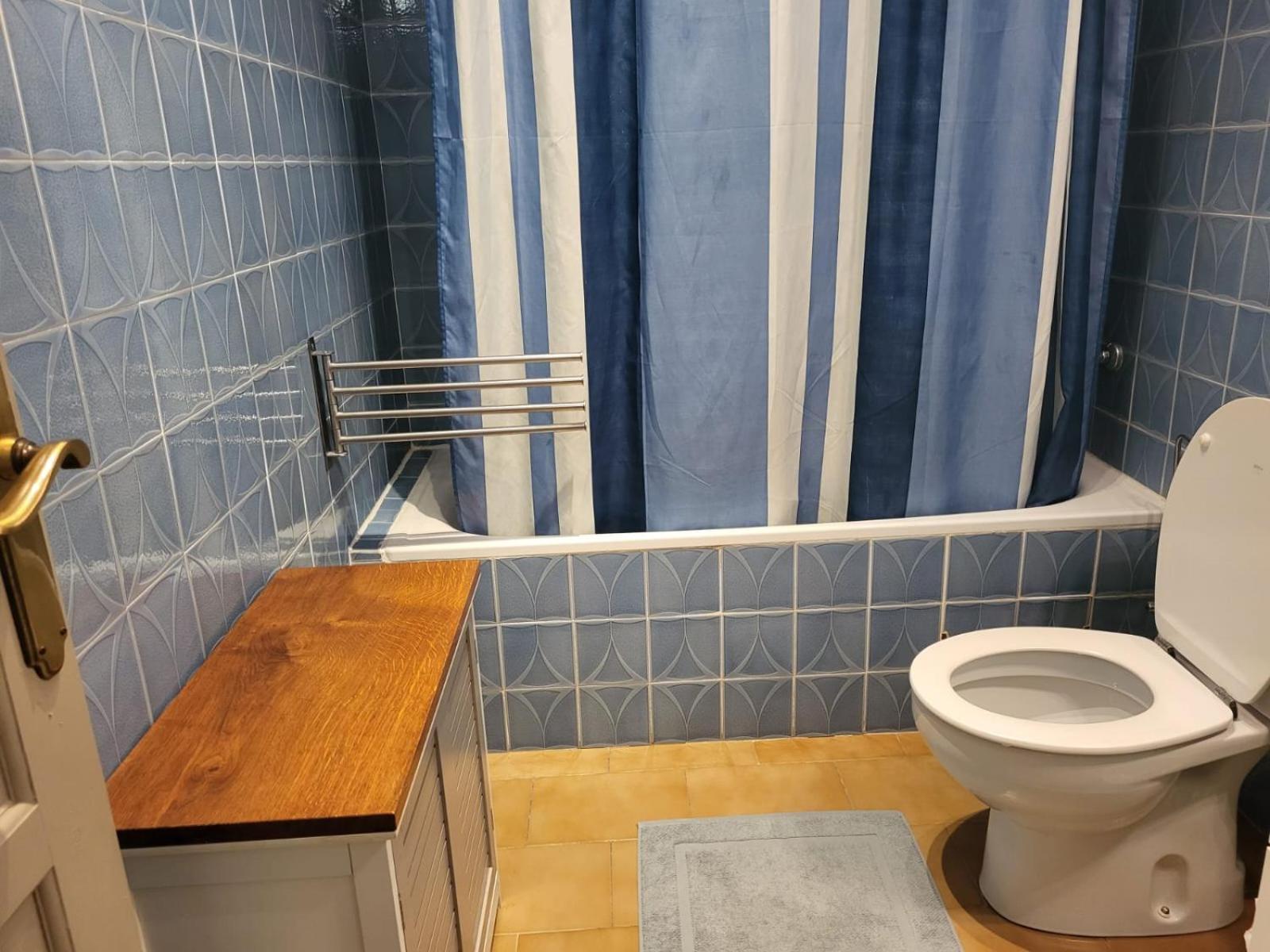 Maison Dans Piscine Hébergement de vacances *