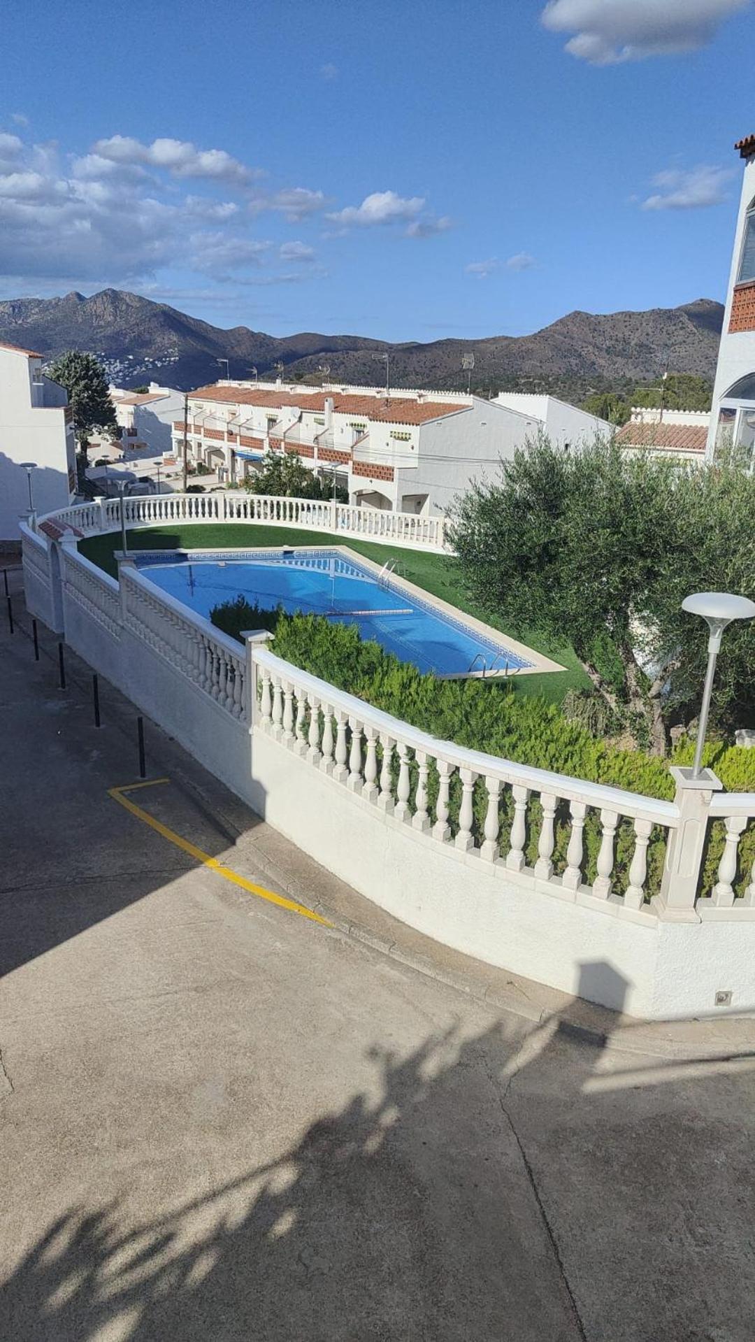 Hébergement de vacances Maison Dans Piscine *